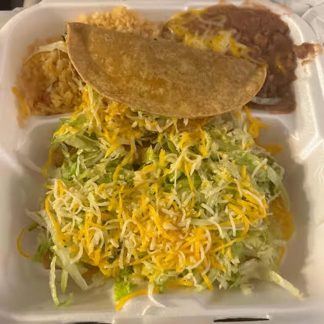 4 Rolled Tacos & Beef Taco Combo.